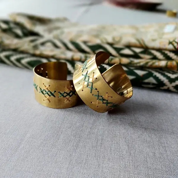 Embroidered Brass Napkin Ring, 4 Pcs Per Set