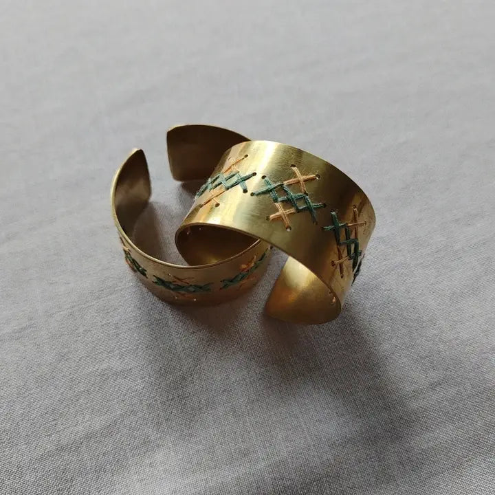 Embroidered Brass Napkin Ring, 4 Pcs Per Set
